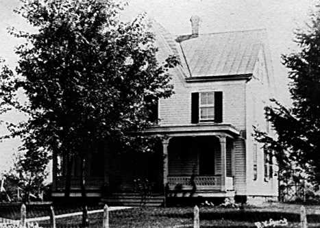 Photo of Bell House Circ. 1900 - Today's Town Hall